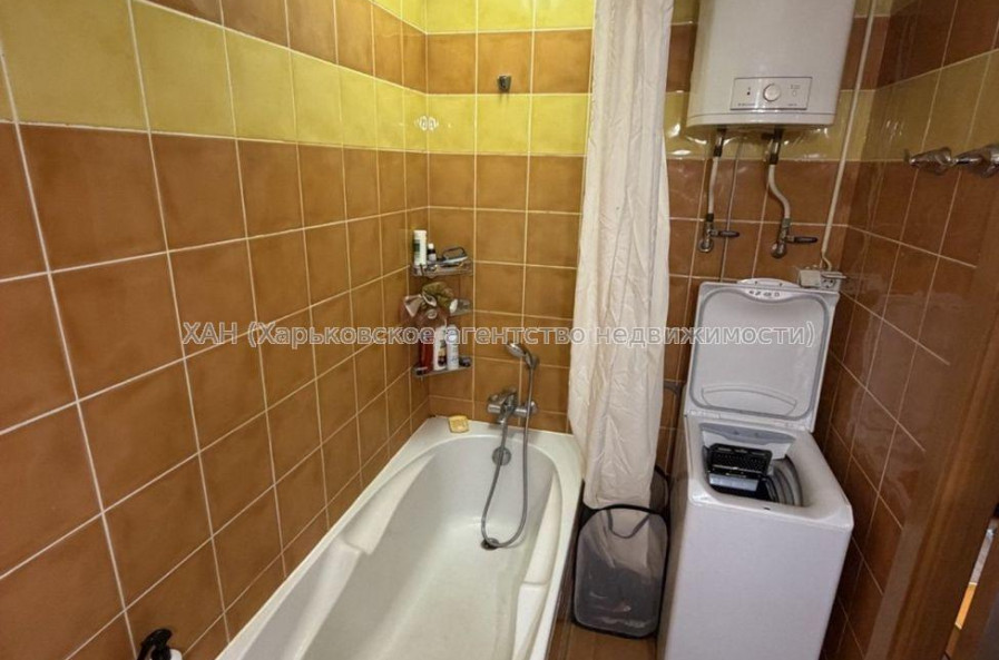 Продам квартиру, Соборности Украины ул. , 1 кім., 39 м², авторский дизайн 