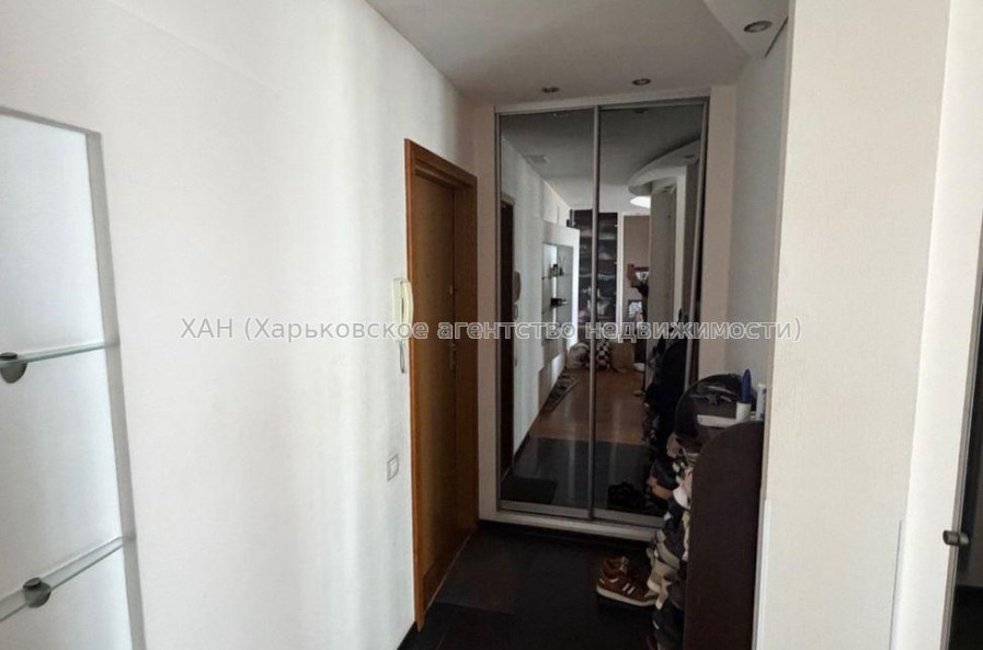 Продам квартиру, Соборности Украины ул. , 1 кім., 39 м², авторский дизайн 