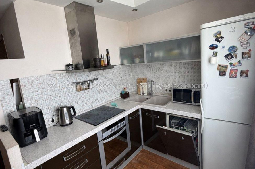 Продам квартиру, Соборности Украины ул. , 1 кім., 39 м², авторский дизайн 