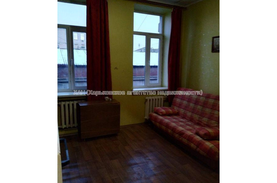 Продам квартиру, Хмельницкого Богдана ул. , 1  ком., 20 м², капитальный ремонт 
