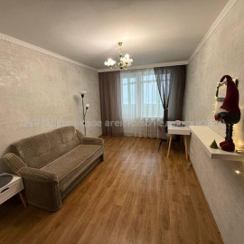 Продам квартиру, Тракторостроителей просп. , 1  ком., 33 м², авторский дизайн