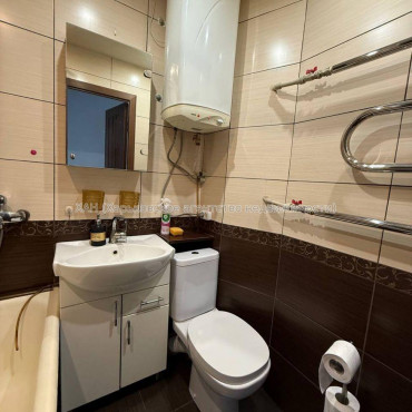 Продам квартиру, Тракторостроителей просп. , 1  ком., 33 м², авторский дизайн 