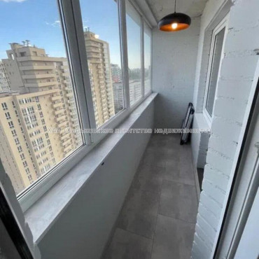 Продам квартиру, Сухумская ул. , 1 кім., 50 м², авторский дизайн 
