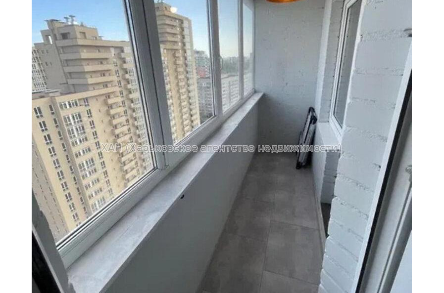 Продам квартиру, Сухумская ул. , 1 кім., 50 м², авторский дизайн 