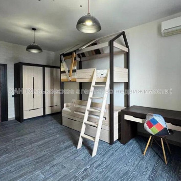 Продам квартиру, Отакара Яроша пер. , 3  ком., 154 м², авторский дизайн 