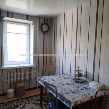 Продам квартиру, Юбилейный просп. , 4  ком., 80 м², косметический ремонт 