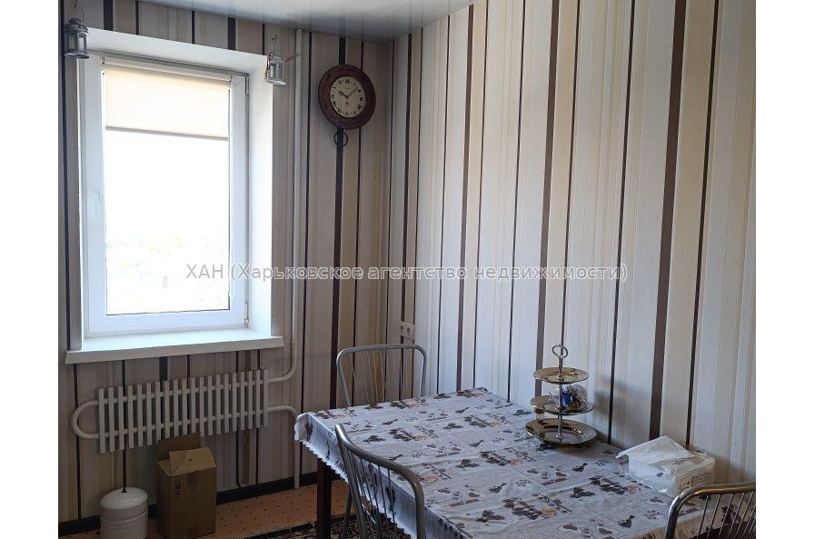 Продам квартиру, Юбилейный просп. , 4  ком., 80 м², косметический ремонт 