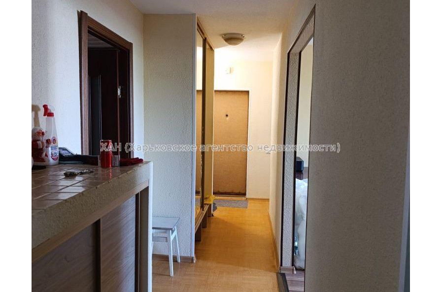Продам квартиру, Юбилейный просп. , 4  ком., 80 м², косметический ремонт 