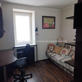 Продам квартиру, Юбилейный просп. , 4  ком., 80 м², косметический ремонт