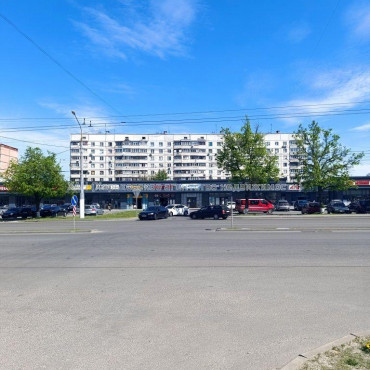 Продам квартиру, Юбилейный просп. , 4  ком., 80 м², косметический ремонт 