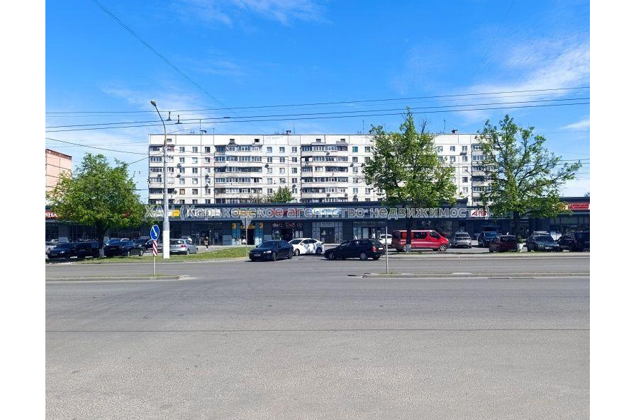 Продам квартиру, Юбилейный просп. , 4  ком., 80 м², косметический ремонт 