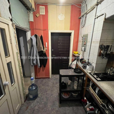 Продам квартиру, Мира ул. , 2 кім., 37 м², косметический ремонт 