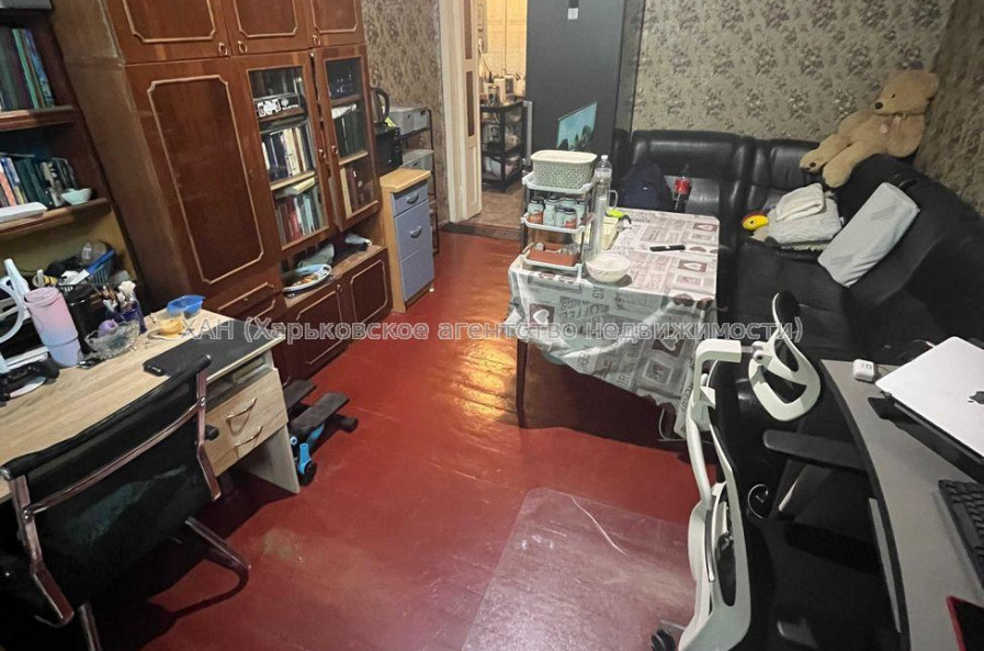 Продам квартиру, Мира ул. , 2 кім., 37 м², косметический ремонт 