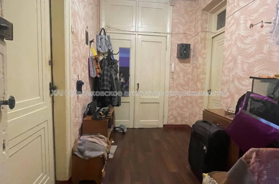 Продам квартиру, Евгения Котляра ул. , 3  ком., 90 м², советский ремонт 