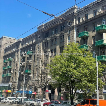 Продам квартиру, Евгения Котляра ул. , 3  ком., 90 м², советский ремонт 