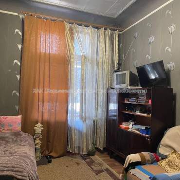Продам квартиру, Евгения Котляра ул. , 3  ком., 90 м², советский ремонт 