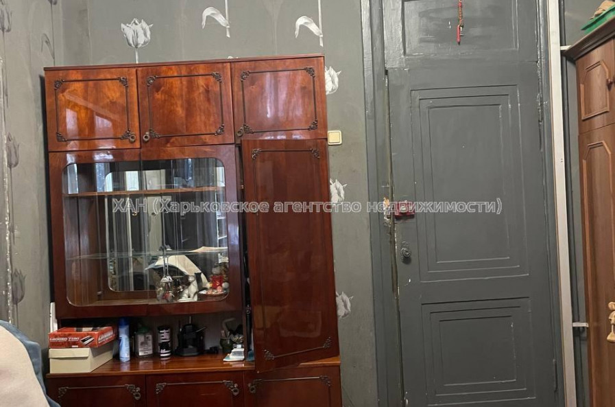 Продам квартиру, Евгения Котляра ул. , 3  ком., 90 м², советский ремонт 