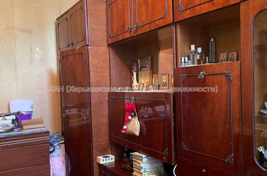 Продам квартиру, Евгения Котляра ул. , 3  ком., 90 м², советский ремонт 