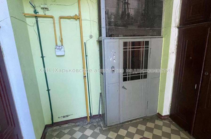 Продам квартиру, Евгения Котляра ул. , 3  ком., 90 м², советский ремонт 
