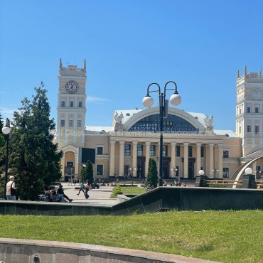 Продам квартиру, Евгения Котляра ул. , 3  ком., 90 м², советский ремонт 