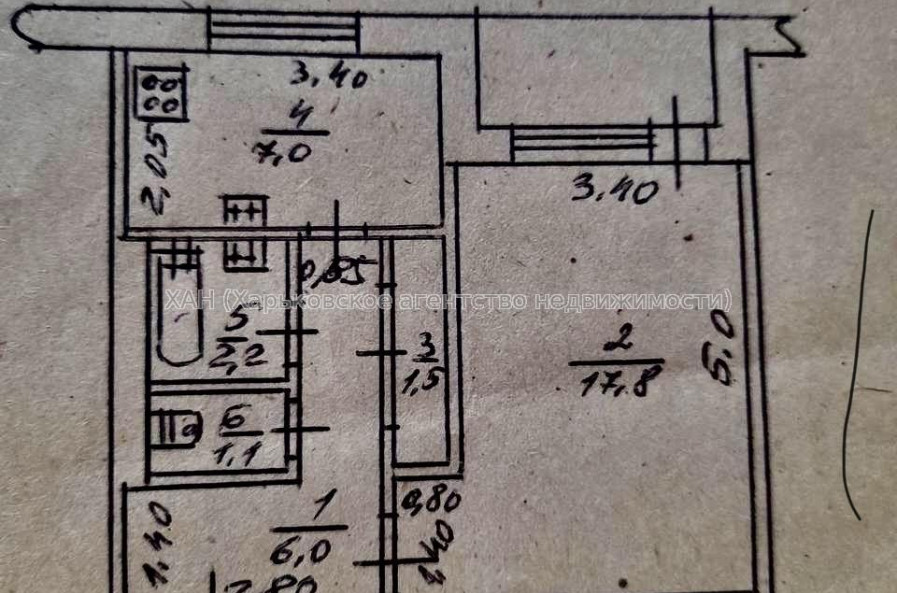 Продам квартиру, Соборности Украины ул. , 1  ком., 38 м², капитальный ремонт 