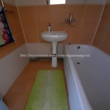 Продам квартиру, Соборности Украины ул. , 1  ком., 38 м², капитальный ремонт 