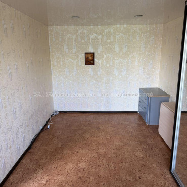 Продам квартиру, Победы просп. , 1  ком., 32 м², косметический ремонт 