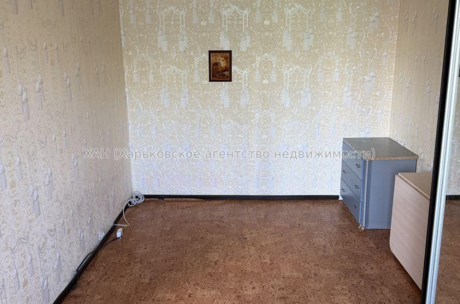 Продам квартиру, Победы просп. , 1  ком., 32 м², косметический ремонт 