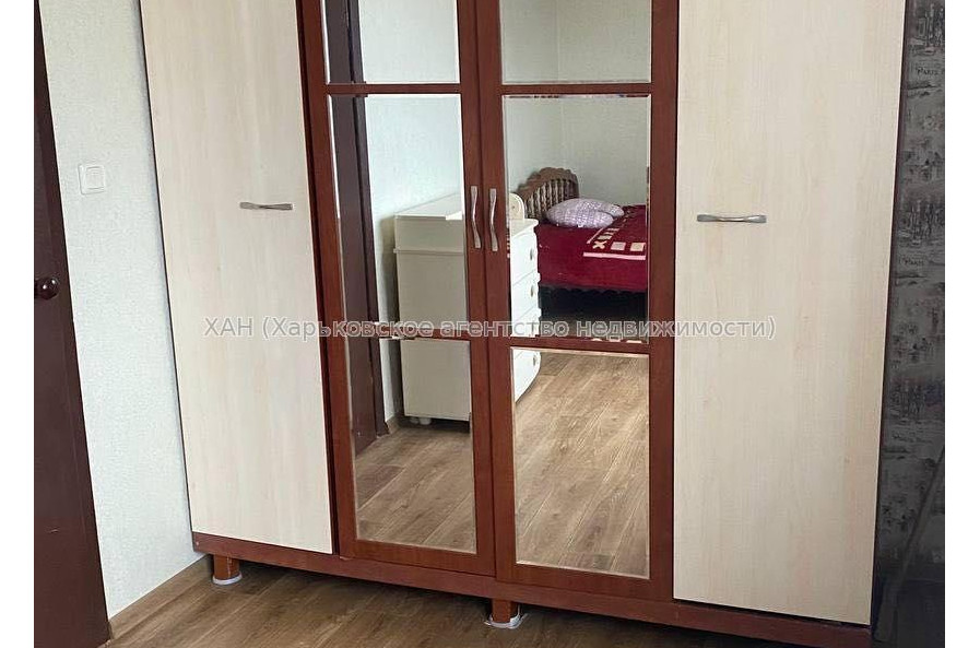 Продам квартиру, Вальтера ул. , 2 кім., 47 м², косметический ремонт 