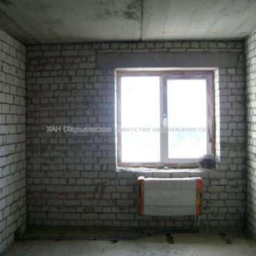 Продам квартиру, Салтовское шоссе , 1 кім., 41.80 м², без внутренних работ 
