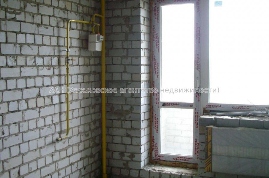 Продам квартиру, Салтовское шоссе , 1 кім., 41.80 м², без внутренних работ 