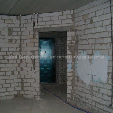Продам квартиру, Салтовское шоссе , 1 кім., 41.80 м², без внутренних работ 