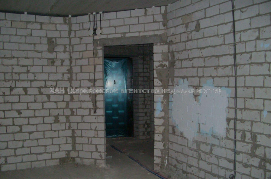 Продам квартиру, Салтовское шоссе , 1 кім., 41.80 м², без внутренних работ 
