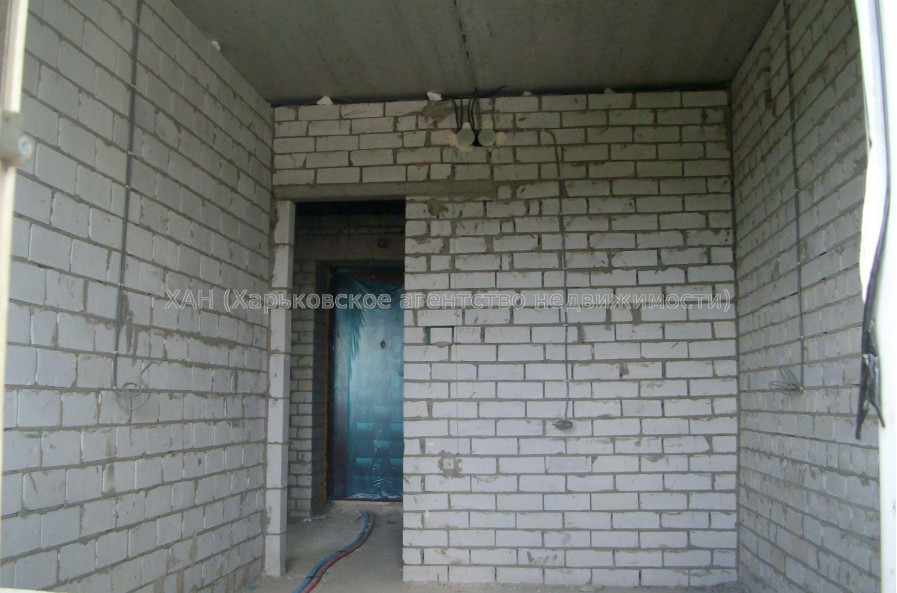 Продам квартиру, Салтовское шоссе , 1 кім., 41.80 м², без внутренних работ 