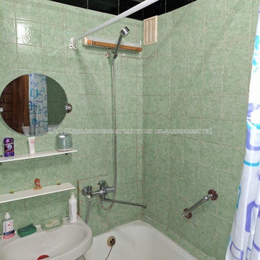 Продам квартиру, Владислава Зубенко ул. , 1  ком., 31.30 м², косметический ремонт 