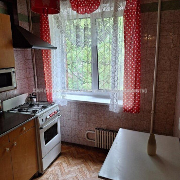 Продам квартиру, Владислава Зубенко ул. , 1  ком., 31.30 м², косметический ремонт 