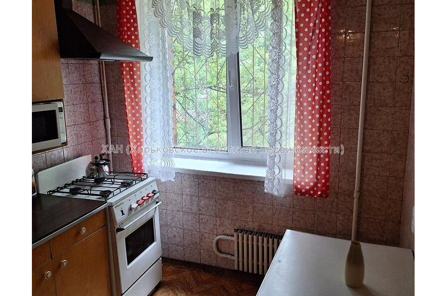 Продам квартиру, Владислава Зубенко ул. , 1  ком., 31.30 м², косметический ремонт 