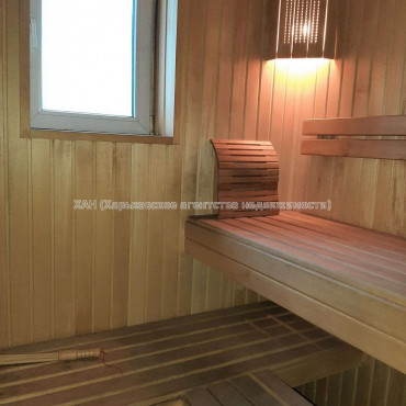 Продам квартиру, Пушкинский въезд , 4  ком., 150 м², капитальный ремонт 