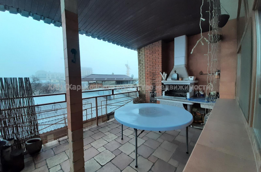 Продам квартиру, Пушкинский въезд , 4 кім., 150 м², капитальный ремонт 