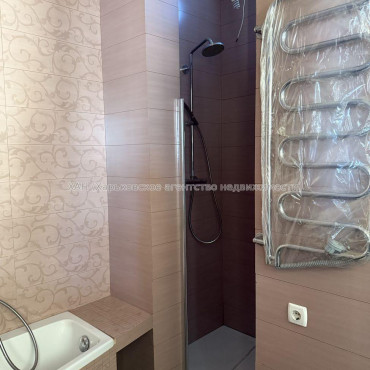 Продам квартиру, Пушкинский въезд , 4  ком., 150 м², капитальный ремонт 