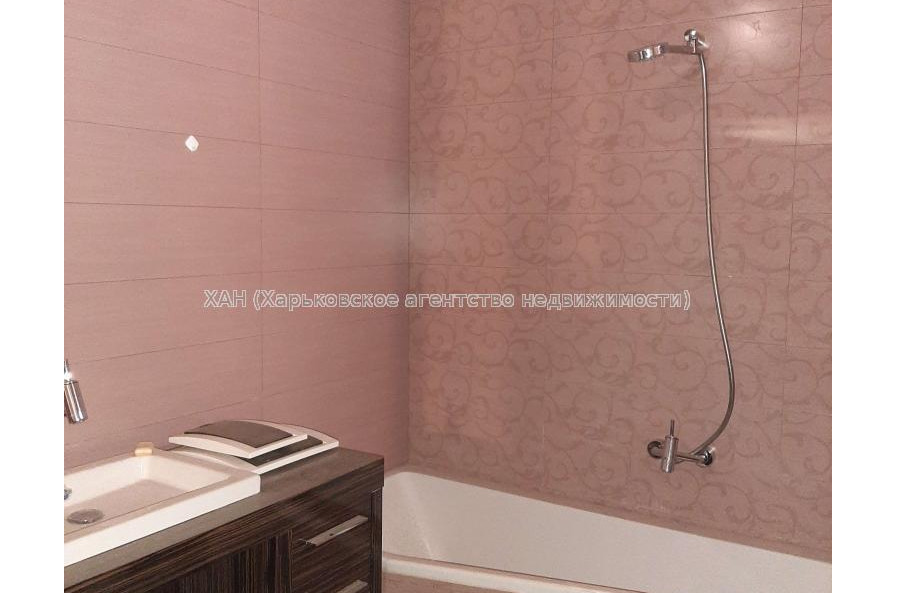 Продам квартиру, Пушкинский въезд , 4 кім., 150 м², капитальный ремонт 