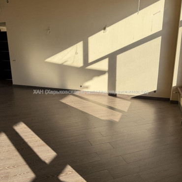 Продам квартиру, Пушкинский въезд , 4  ком., 150 м², капитальный ремонт 