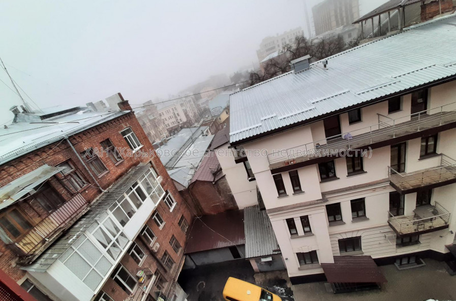 Продам квартиру, Пушкинский въезд , 4 кім., 150 м², капитальный ремонт 