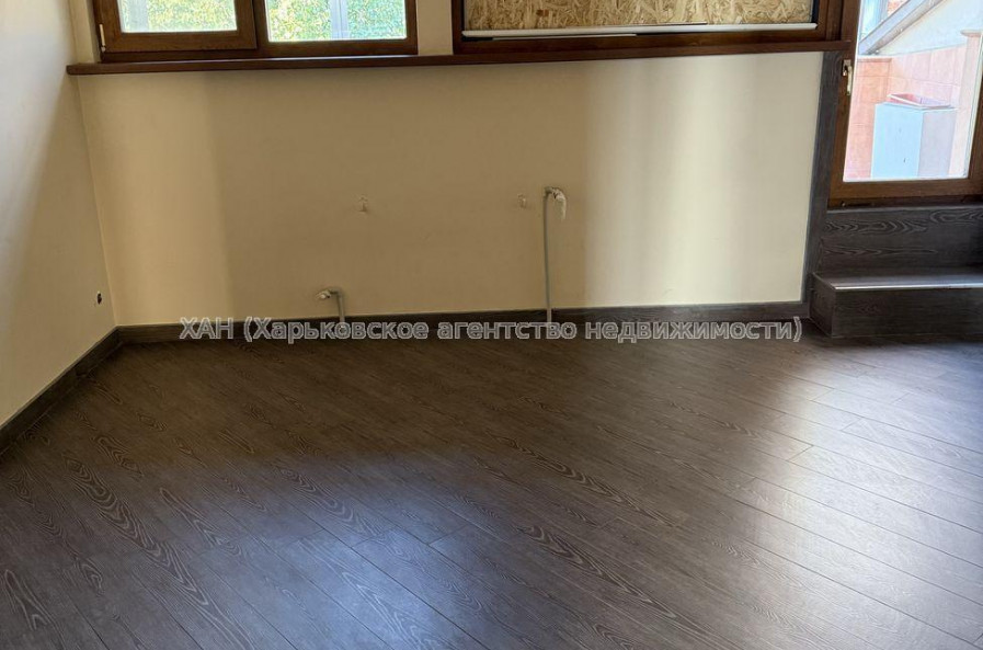 Продам квартиру, Пушкинский въезд , 4 кім., 150 м², капитальный ремонт 