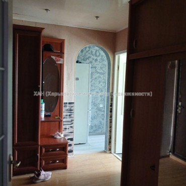 Продам квартиру, Каденюка ул. , 2  ком., 45 м², косметический ремонт 