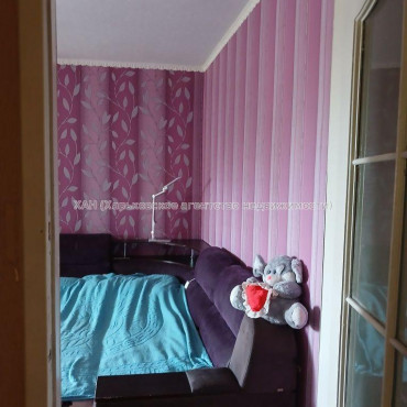 Продам квартиру, Каденюка ул. , 2  ком., 45 м², косметический ремонт 