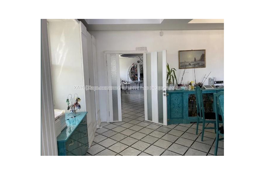 Продам будинок, 700 м², 5 соток, капитальный ремонт 