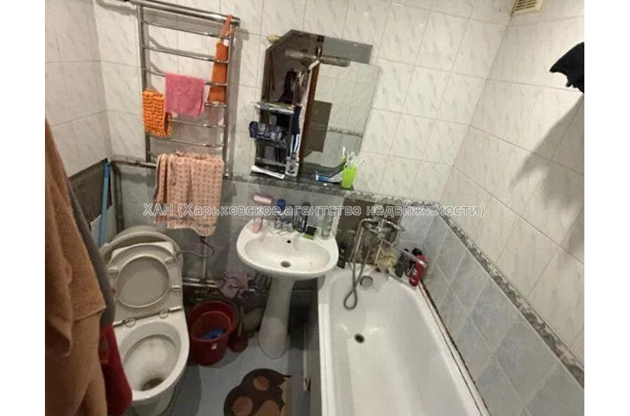 Продам квартиру, Бучмы ул. , 1  ком., 32 м², советский ремонт 