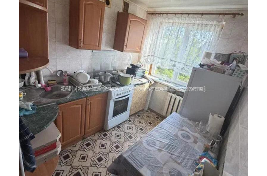 Продам квартиру, Бучмы ул. , 1  ком., 32 м², советский ремонт 