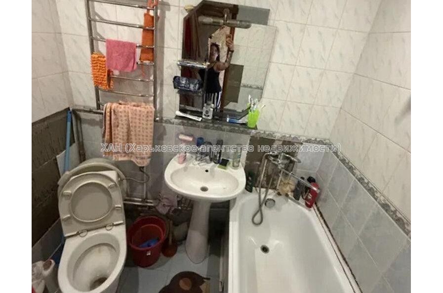 Продам квартиру, Бучмы ул. , 1  ком., 32 м², советский ремонт 